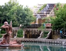 بش قارداش مکان یادبود خراسان شمالی بجنورد